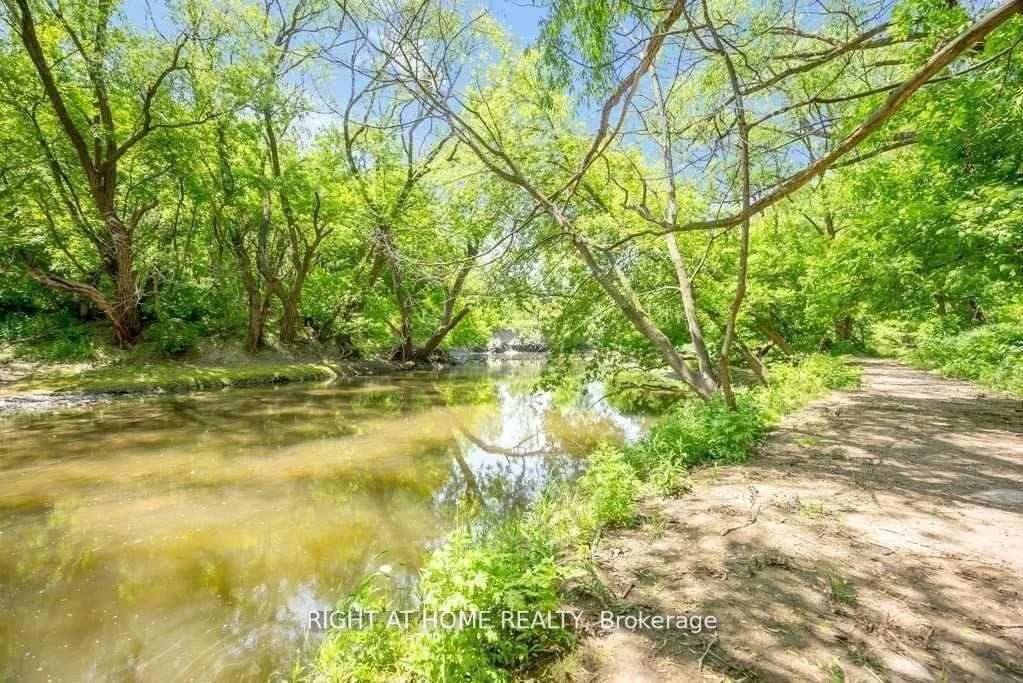 Photo 24 of Unit 314, 10 Park Lawn Road, Etobicoke, Mimico — HOMEH