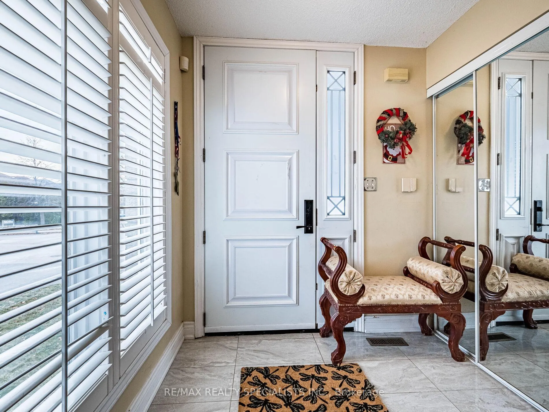 Photo 6 of 85 Forestgrove Circle, Brampton, Heart Lake East — HOMEH