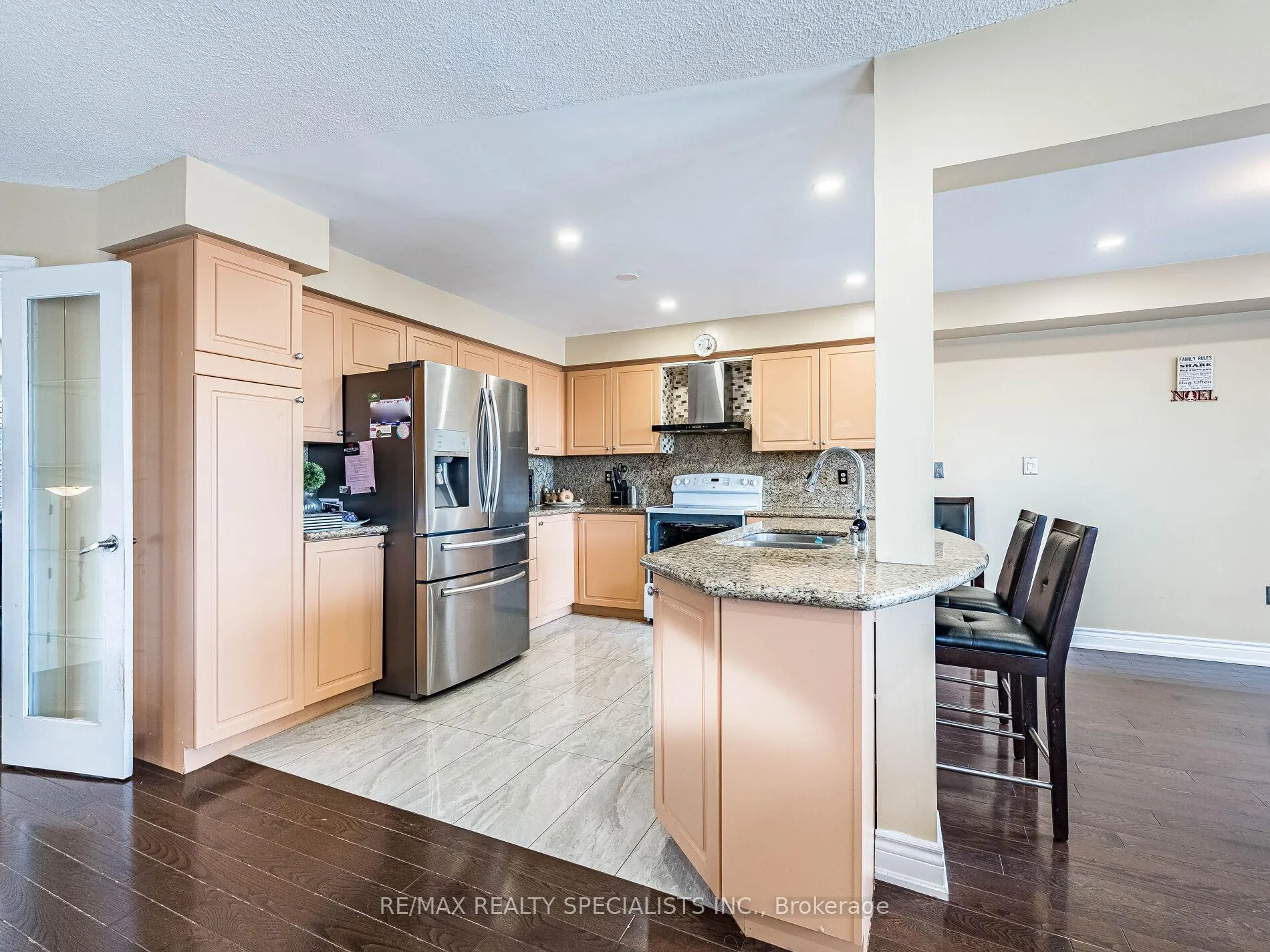 Photo 14 of 85 Forestgrove Circle, Brampton, Heart Lake East — HOMEH
