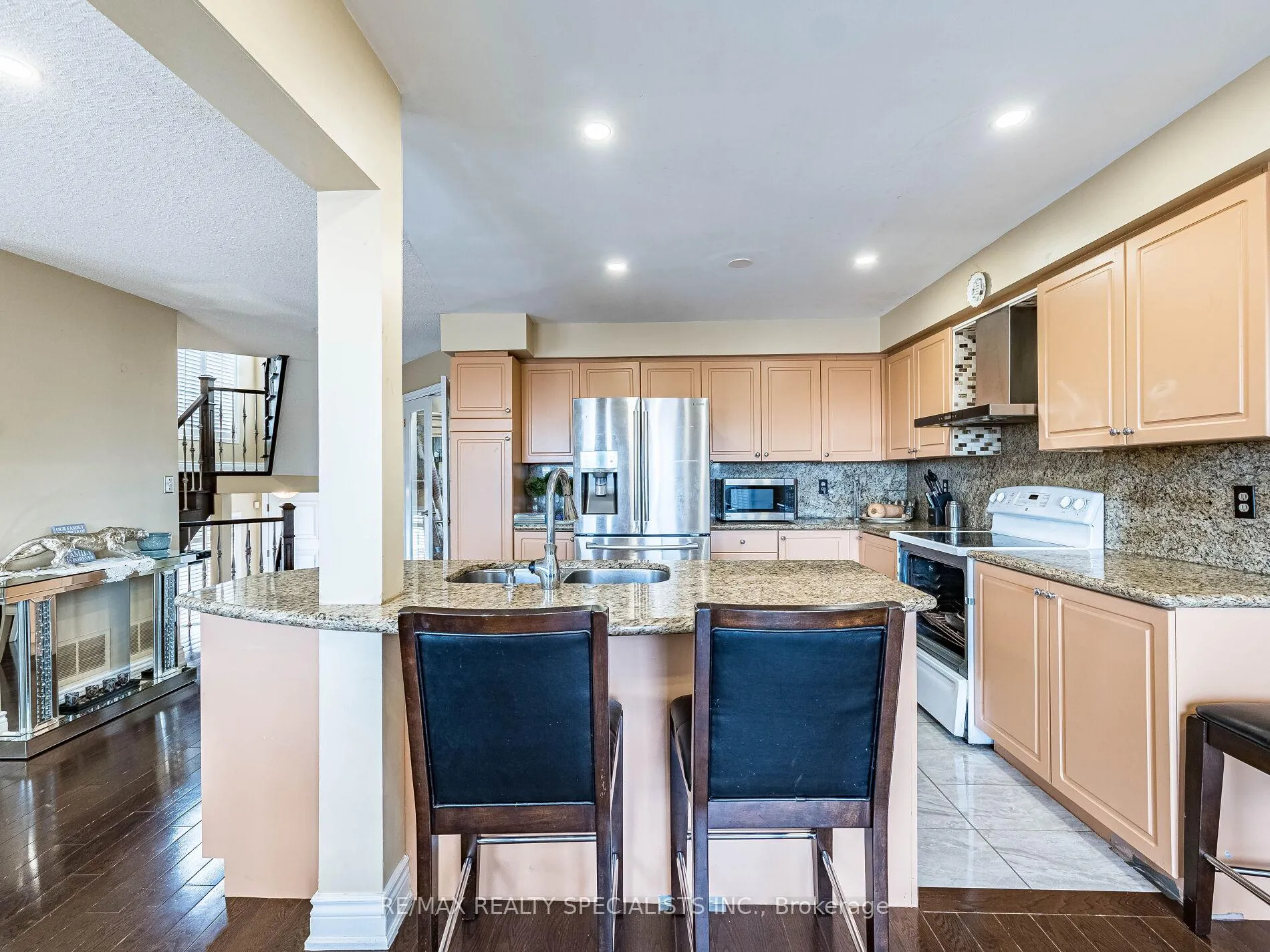 Photo 15 of 85 Forestgrove Circle, Brampton, Heart Lake East — HOMEH