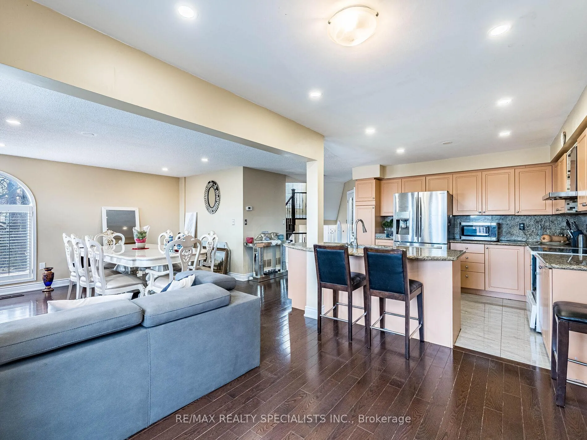 Photo 18 of 85 Forestgrove Circle, Brampton, Heart Lake East — HOMEH