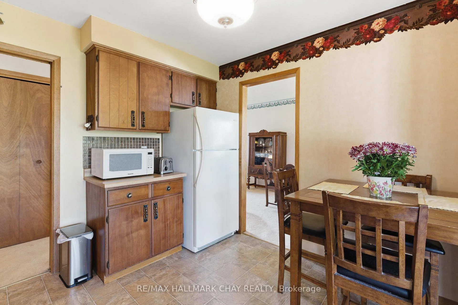 Photo 12 of 108 University Avenue, Belleville, Belleville Ward — HOMEH