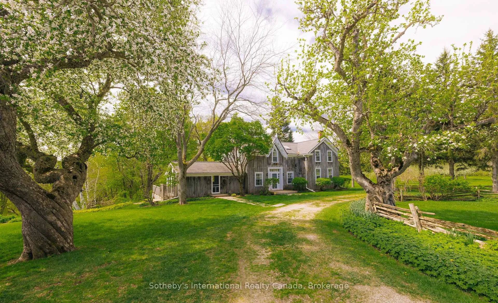 Photo 2 of 47014 Old Mail Road, Grey Highlands — HOMEH