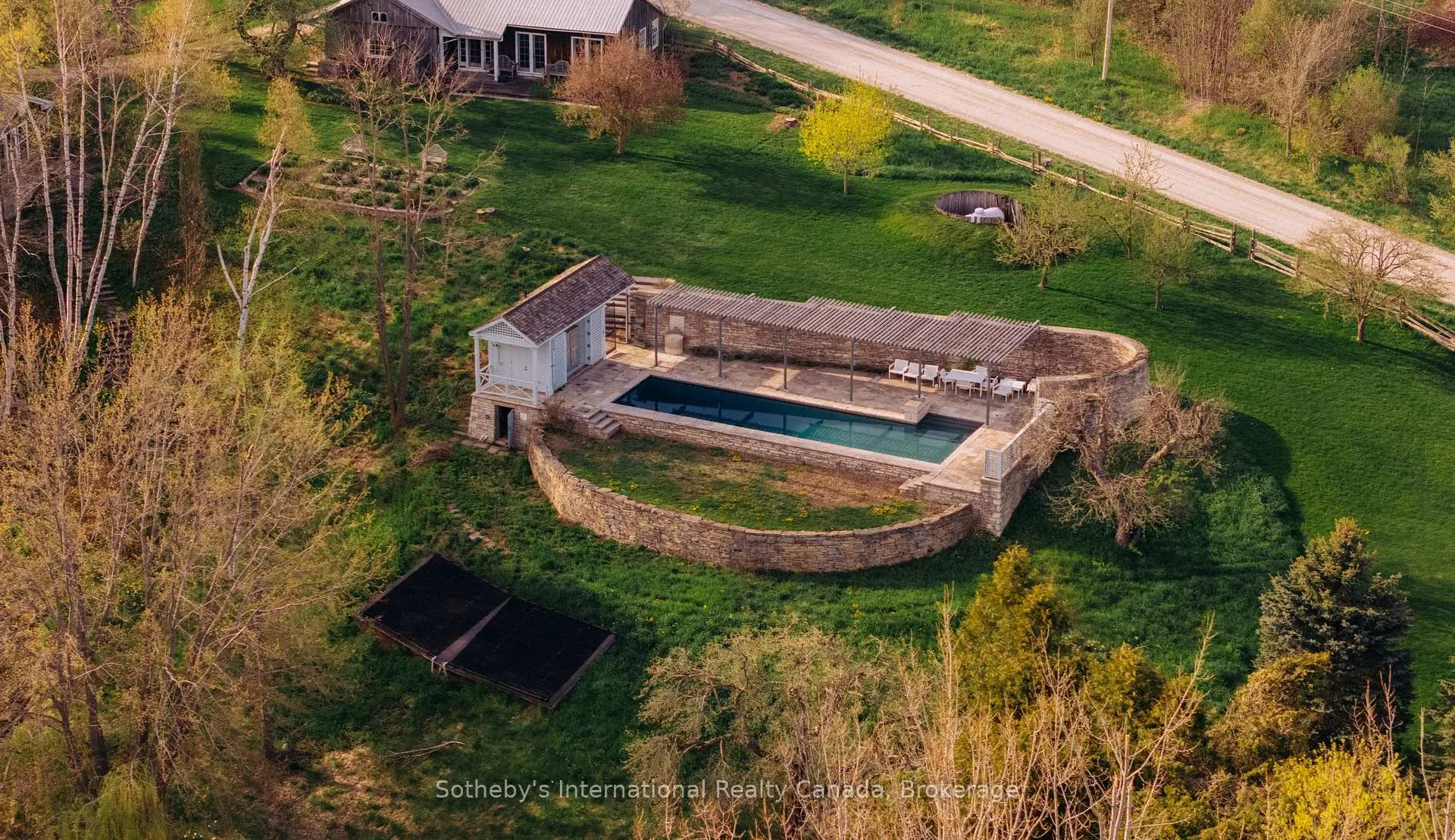 Photo 42 of 47014 Old Mail Road, Grey Highlands — HOMEH