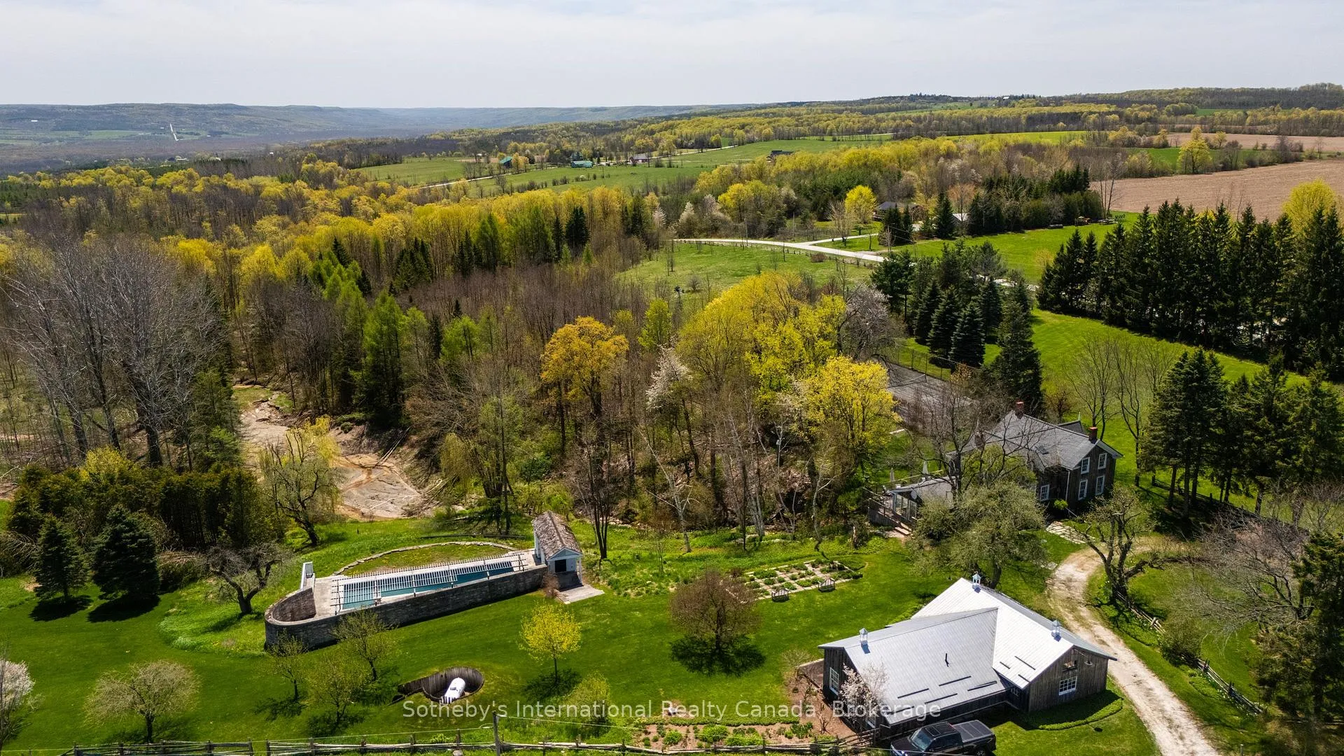 Photo 44 of 47014 Old Mail Road, Grey Highlands — HOMEH