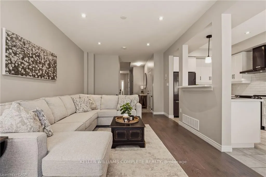 Photo 10 of 81 Beasley Grove, Hamilton, Meadowlands — HOMEH