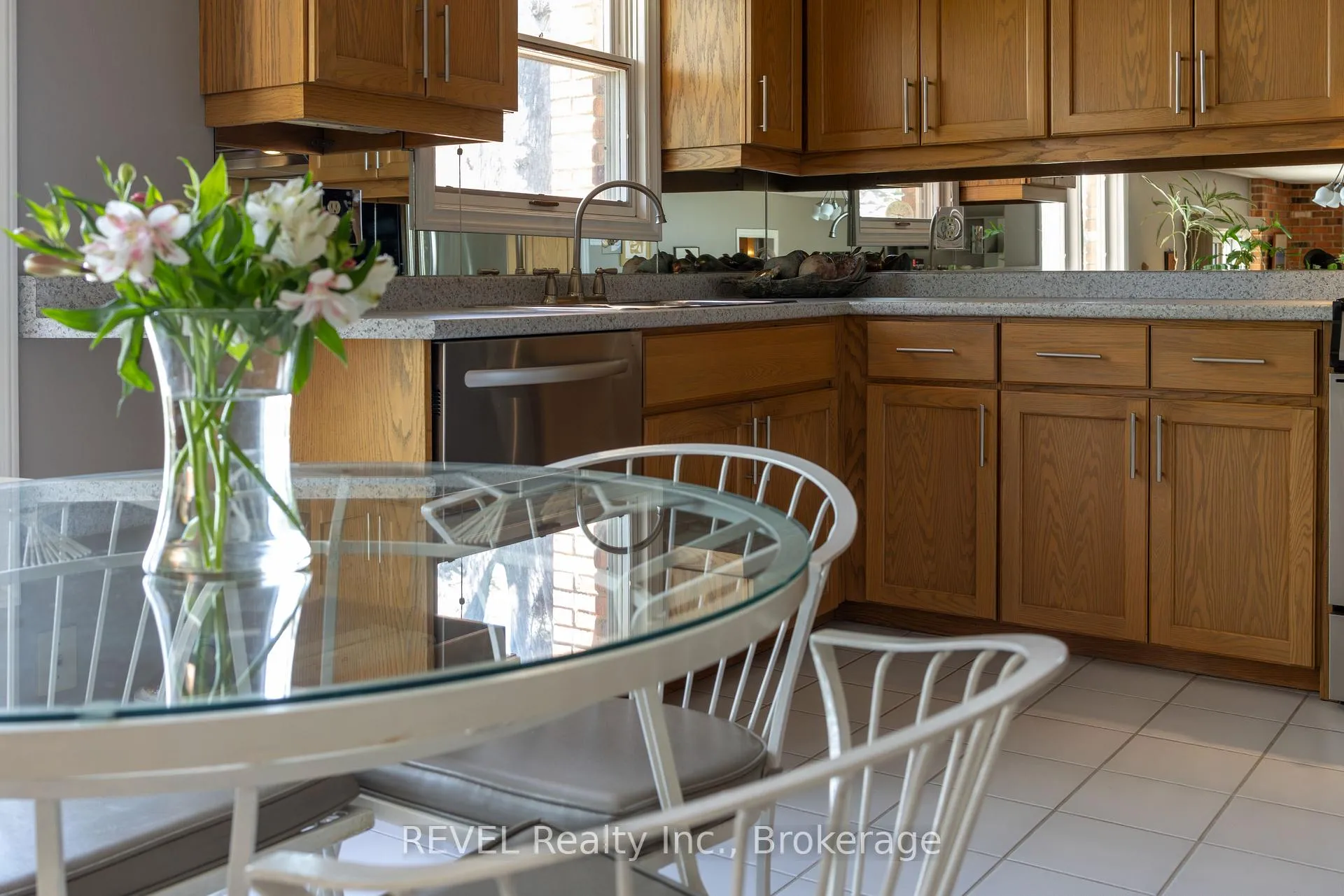 Photo 25 of Unit 23, 5 Carn Castle Gate, St. Catharines, Lakeshore — HOMEH