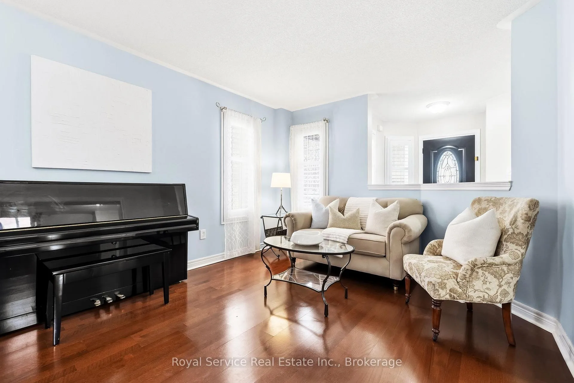Photo 6 of 101 Rich Crescent, Whitby, Williamsburg — HOMEH