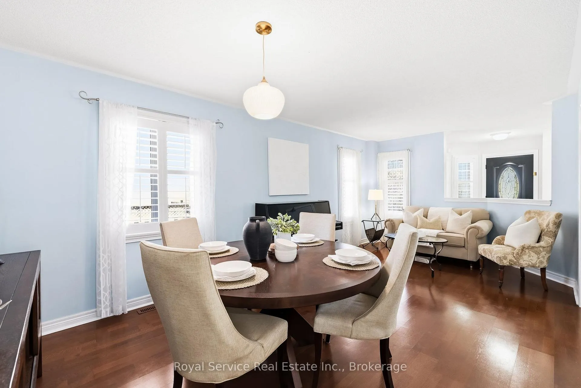 Photo 10 of 101 Rich Crescent, Whitby, Williamsburg — HOMEH