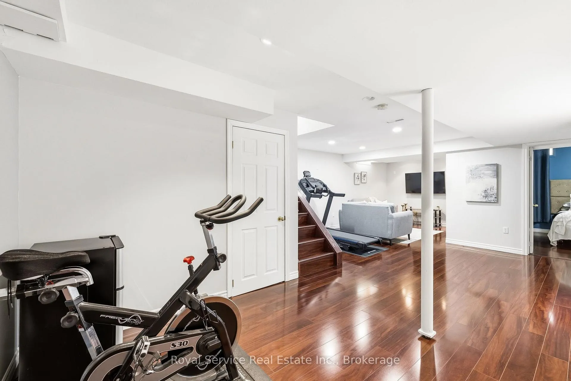 Photo 33 of 101 Rich Crescent, Whitby, Williamsburg — HOMEH