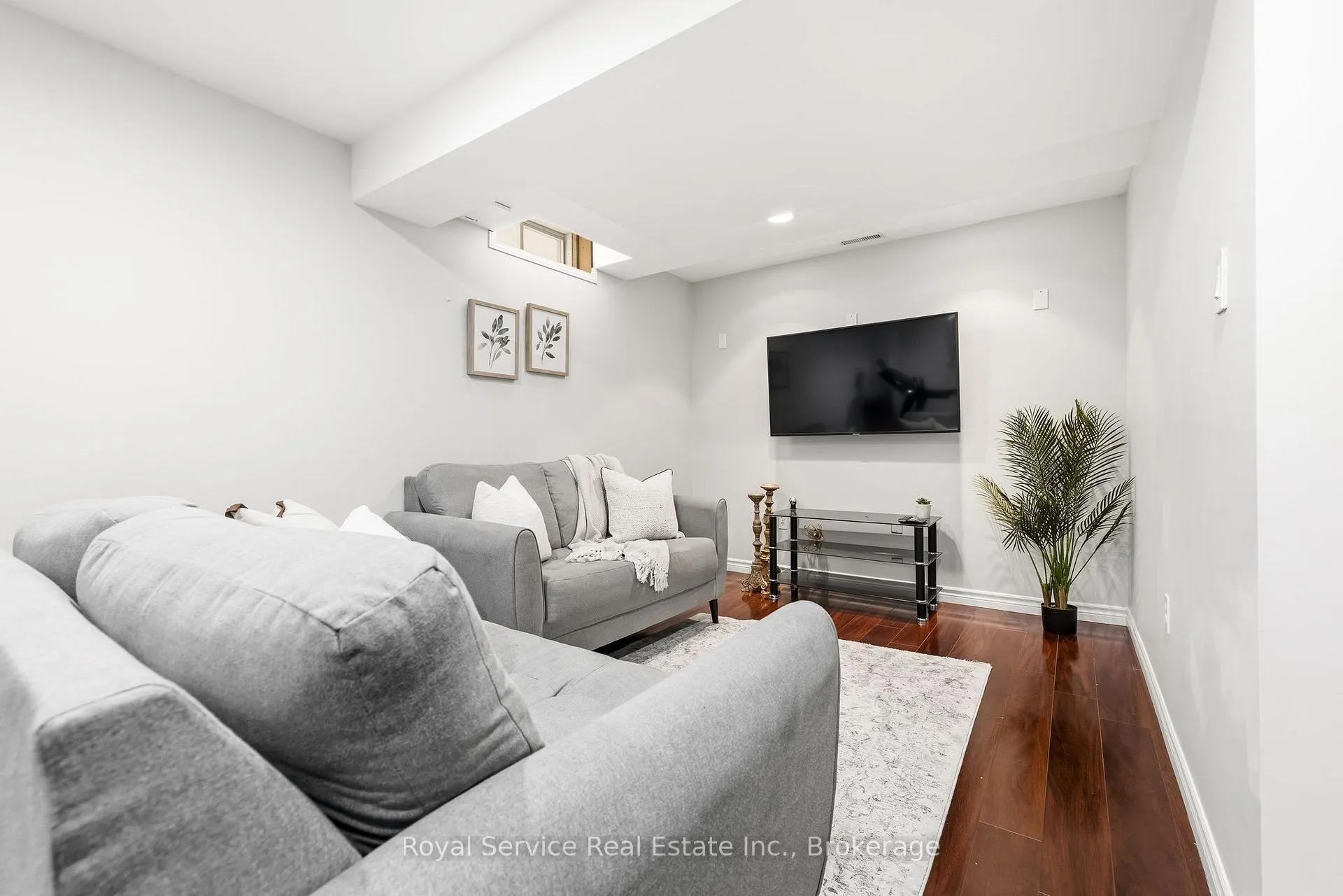 Photo 35 of 101 Rich Crescent, Whitby, Williamsburg — HOMEH