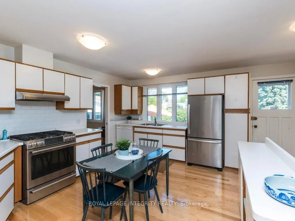 Photo 10 of 55 Overlake Drive, Ottawa, Borden Farm/Stewart Farm/Carleton Heights/Parkwood Hills — HOMEH