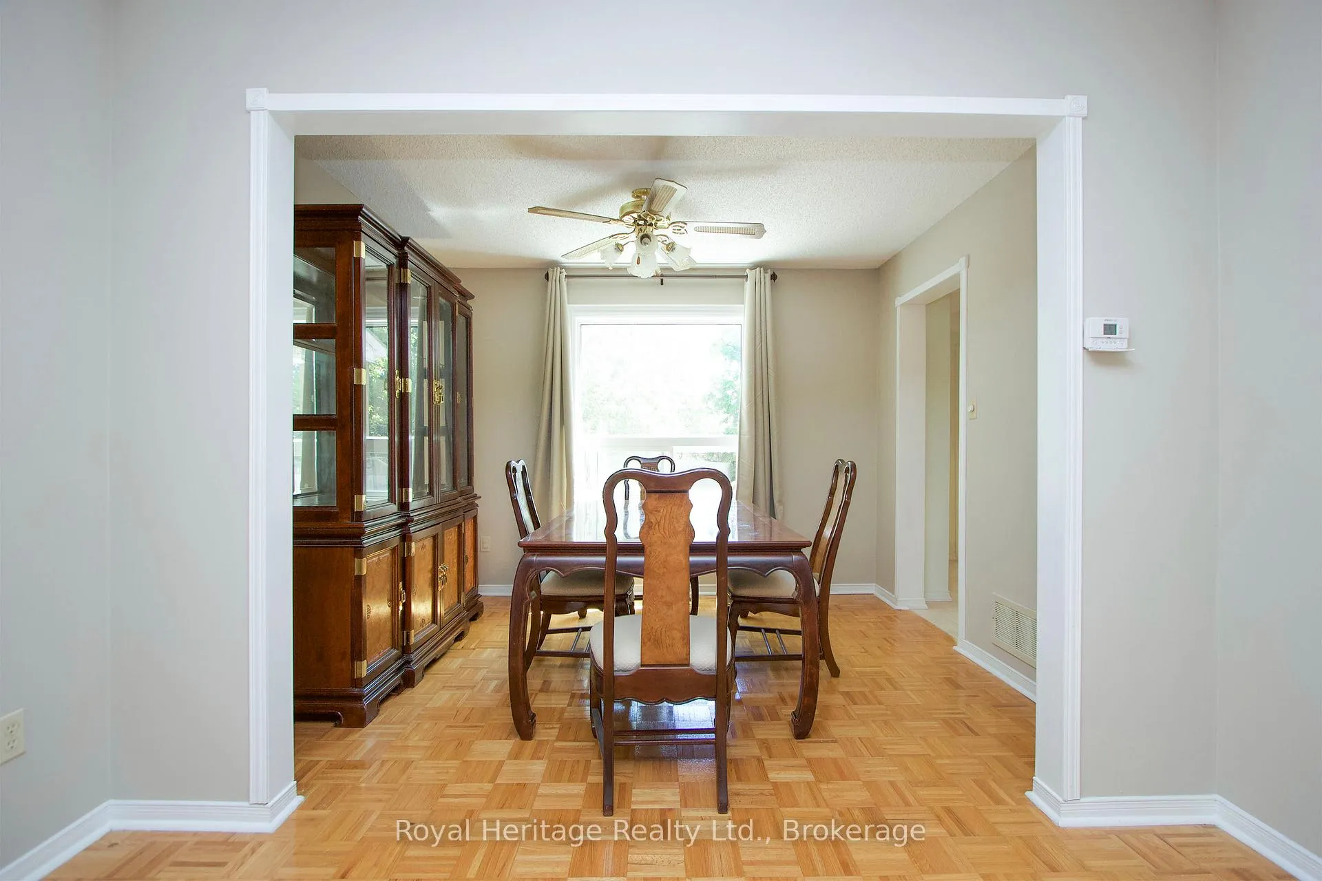 Photo 6 of 27 Furrow Drive, Whitby, Rolling Acres — HOMEH