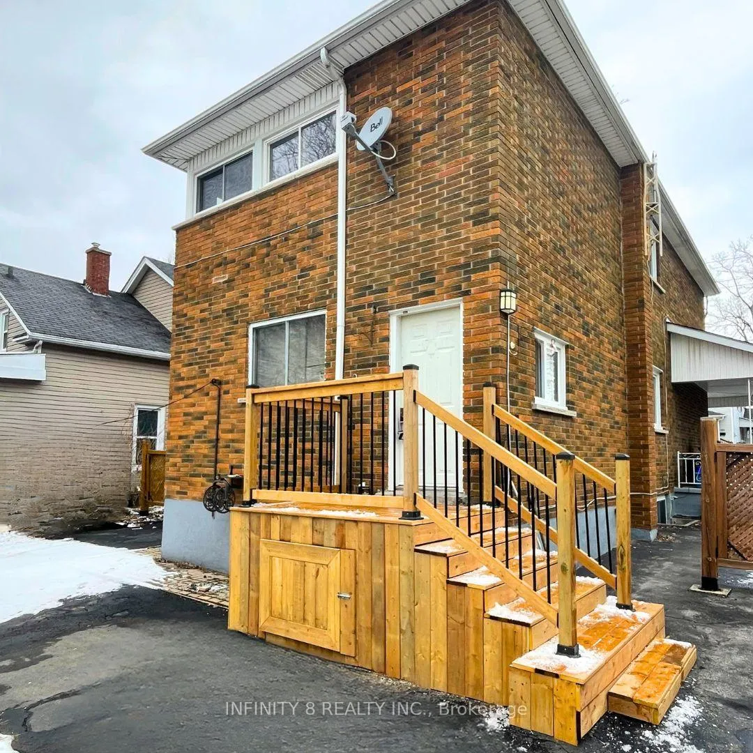 Front of Unit 2, 6262 Ker Street