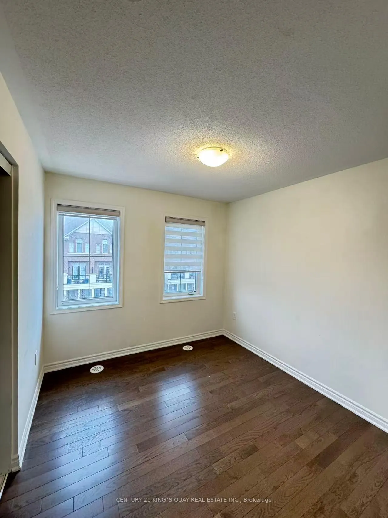 Photo 11 of 56 Cornell Centre Boulevard, Markham, Cornell — HOMEH