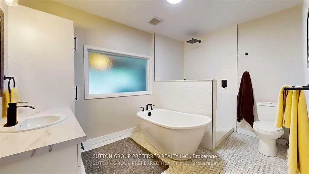 Photo 22 of 46 Owaissa Street, St. Thomas — HOMEH