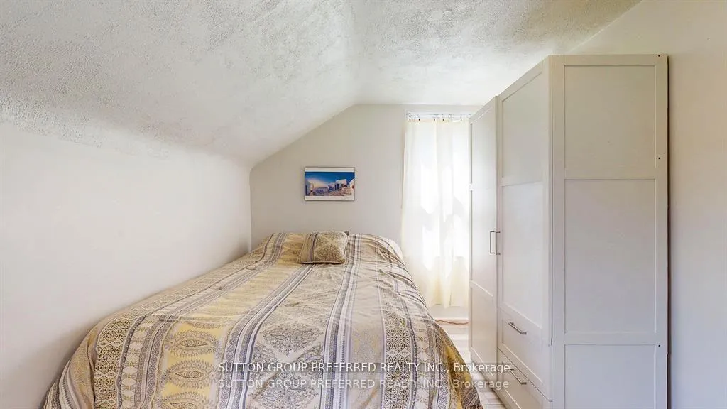 Photo 26 of 46 Owaissa Street, St. Thomas — HOMEH