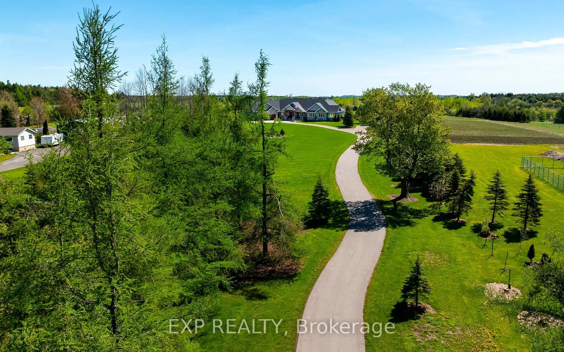 Photo 5 of 473449 County Rd 11, Amaranth, Rural Amaranth — HOMEH