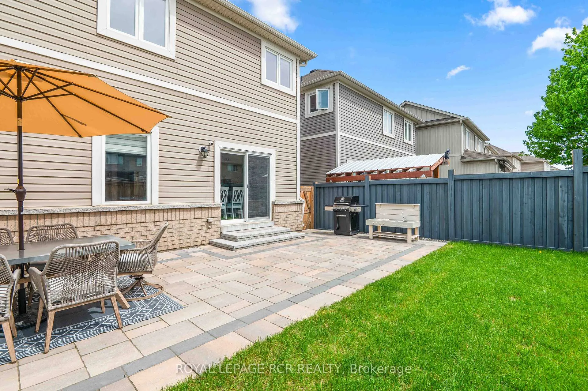Photo 37 of 8 Jones Street, New Tecumseth, Alliston — HOMEH