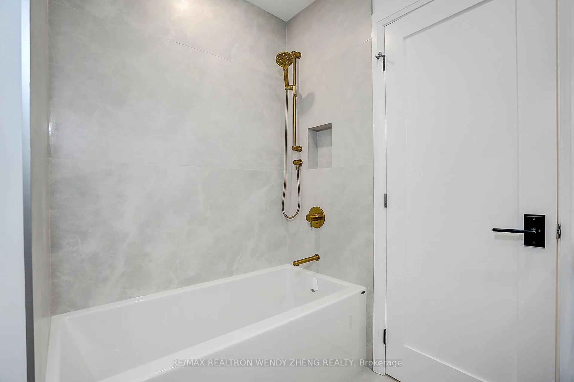 Photo 24 of 25 Dalmeny Road, Markham, Grandview — HOMEH