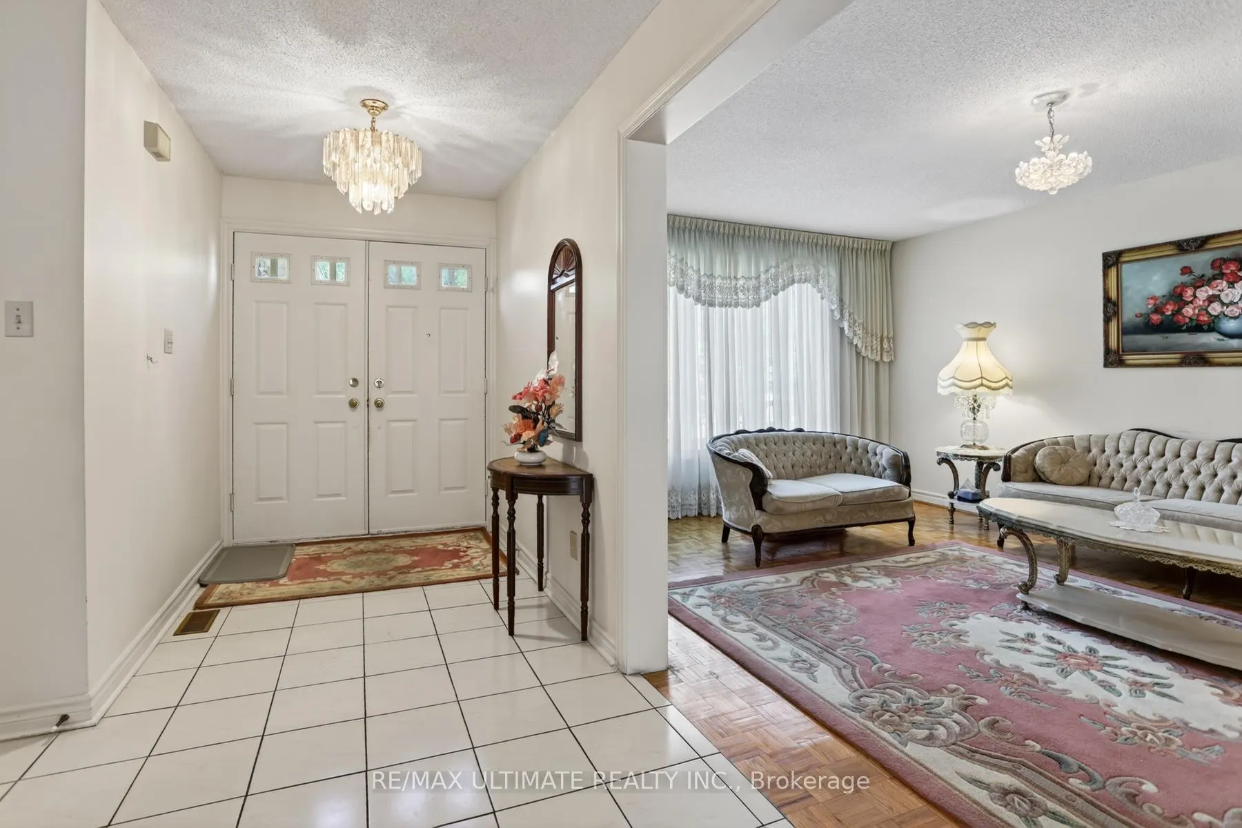 Photo 5 of 9 Avoca Drive, Markham, Village Green-South Unionville — HOMEH