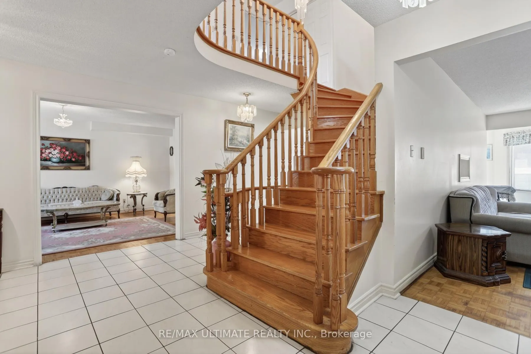 Photo 13 of 9 Avoca Drive, Markham, Village Green-South Unionville — HOMEH