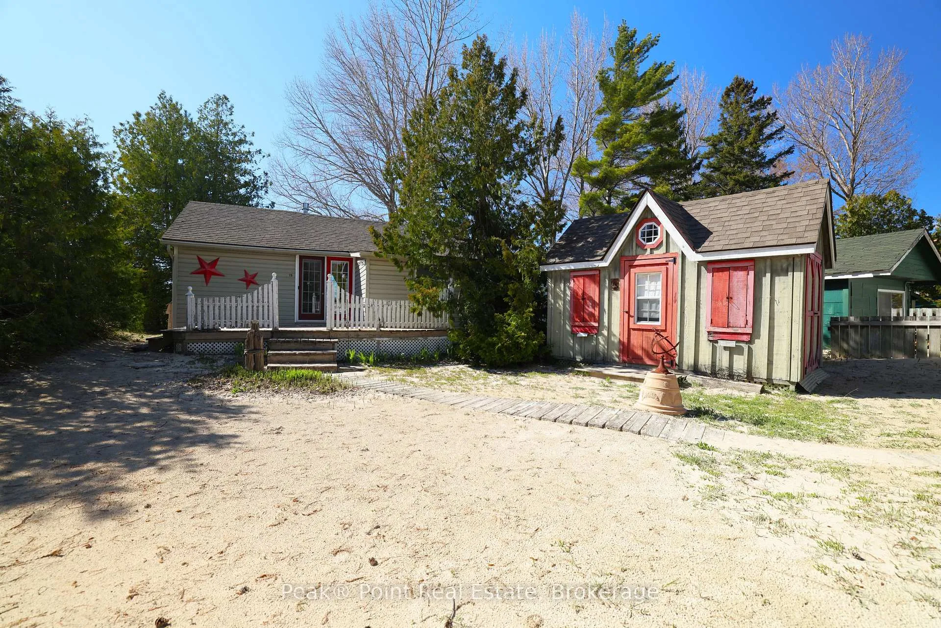 Photo 2 of 19 1ST Avenue S, Vaughan, Vellore Village — HOMEH