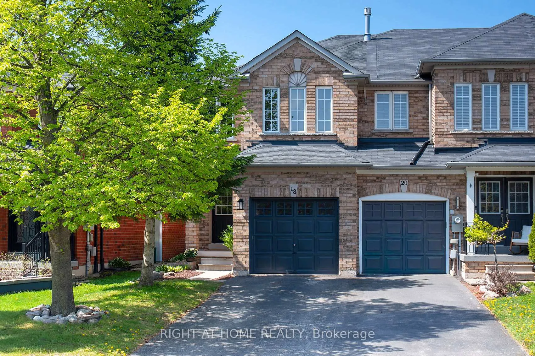 Photo 1 of 18 Frank Johnston Road, Caledon, Bolton West — HOMEH