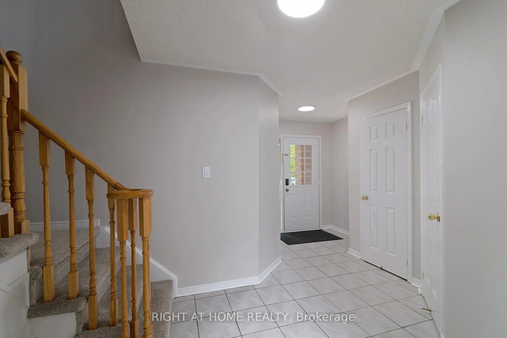 Photo 7 of 18 Frank Johnston Road, Caledon, Bolton West — HOMEH