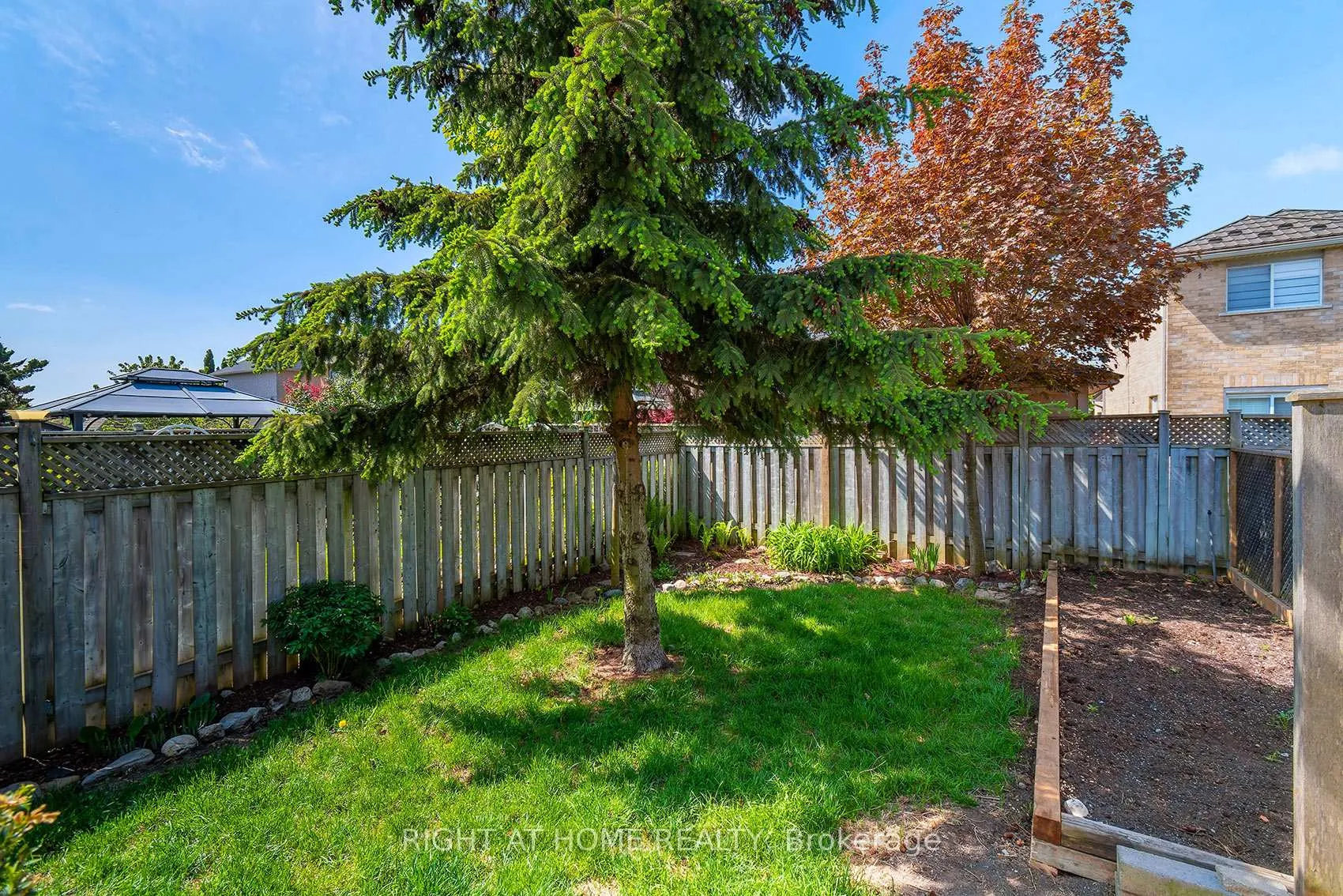 Photo 44 of 18 Frank Johnston Road, Caledon, Bolton West — HOMEH