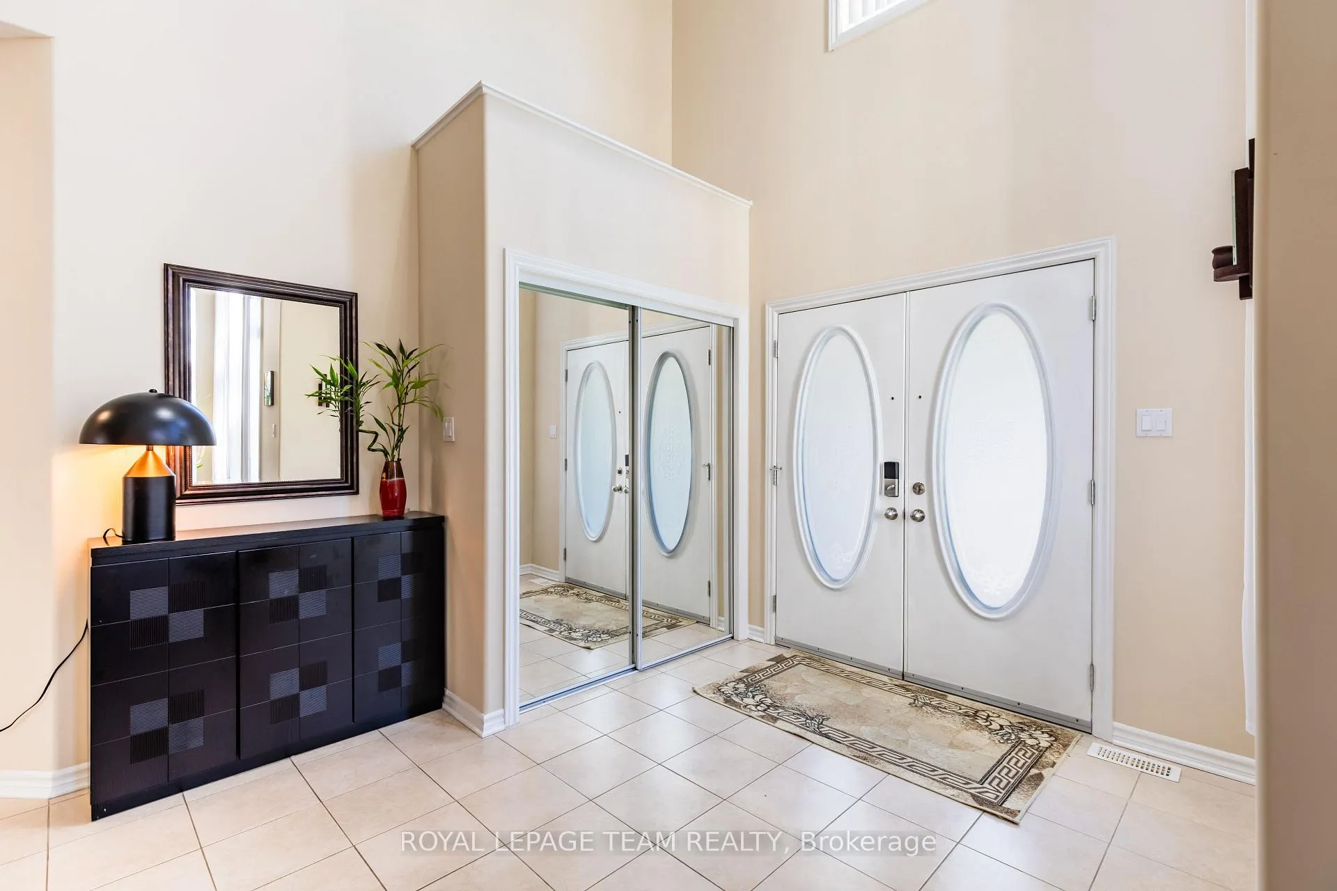Photo 3 of 38 Penrith Street, Ottawa, Kanata - Morgan's Grant/South March — HOMEH