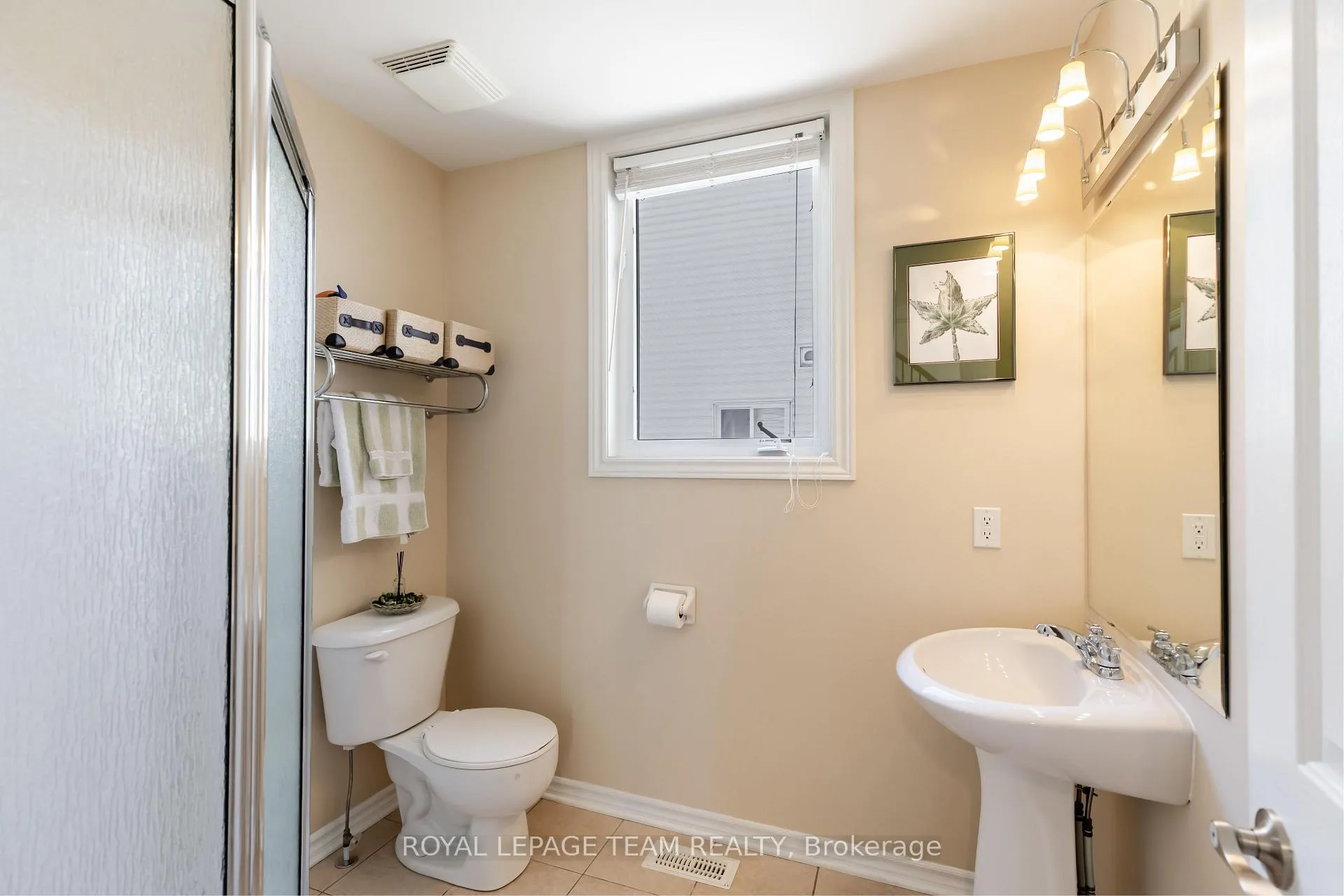 Photo 13 of 38 Penrith Street, Ottawa, Kanata - Morgan's Grant/South March — HOMEH