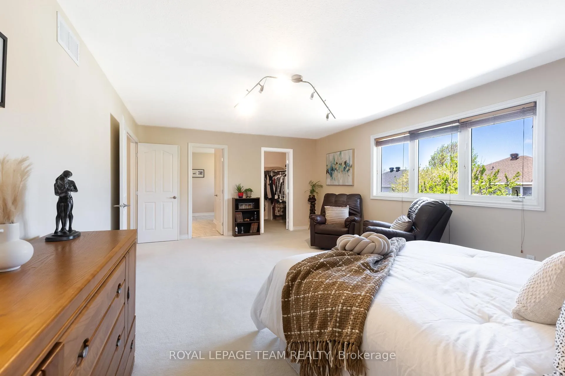 Photo 27 of 38 Penrith Street, Ottawa, Kanata - Morgan's Grant/South March — HOMEH