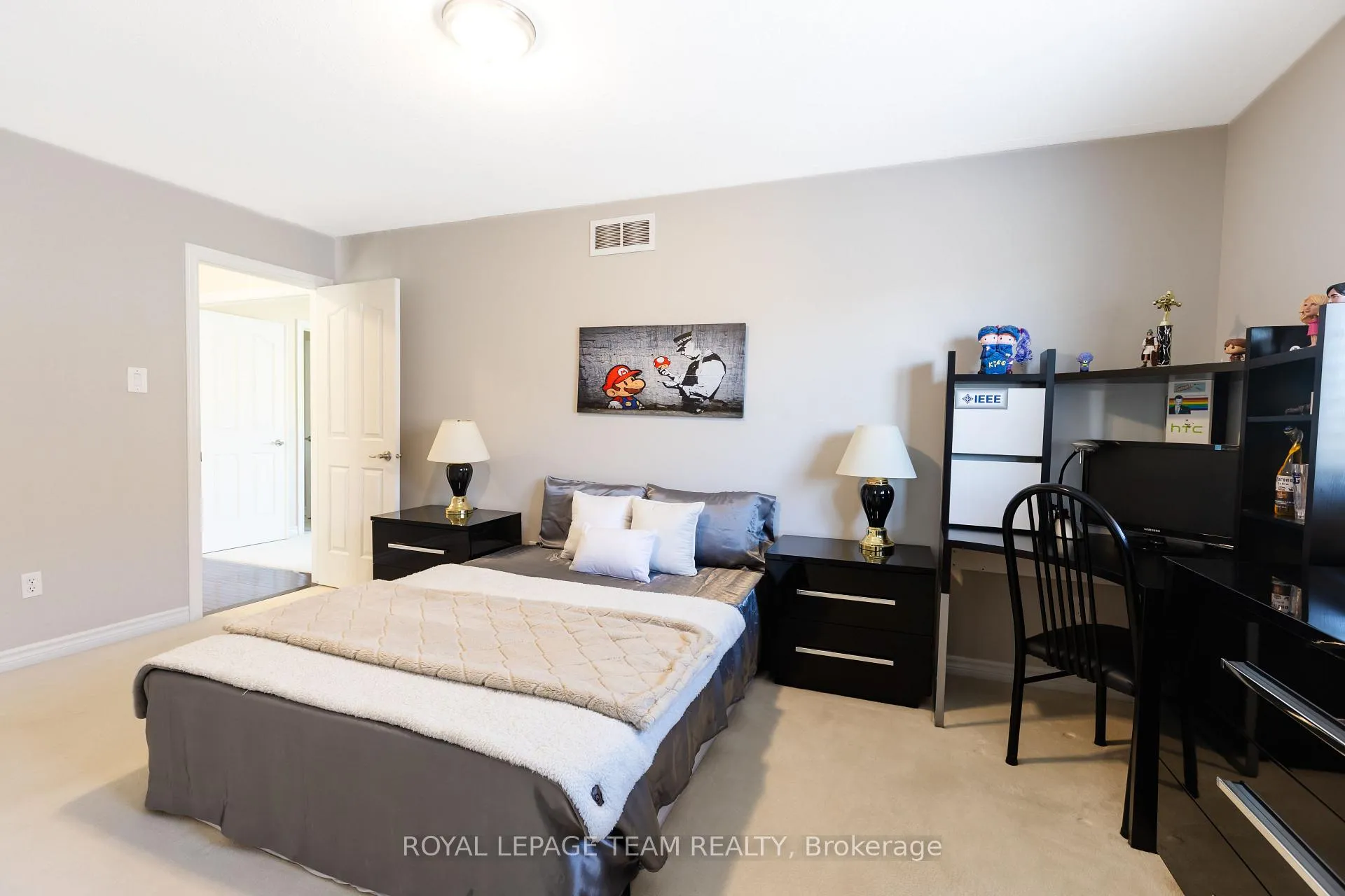 Photo 32 of 38 Penrith Street, Ottawa, Kanata - Morgan's Grant/South March — HOMEH
