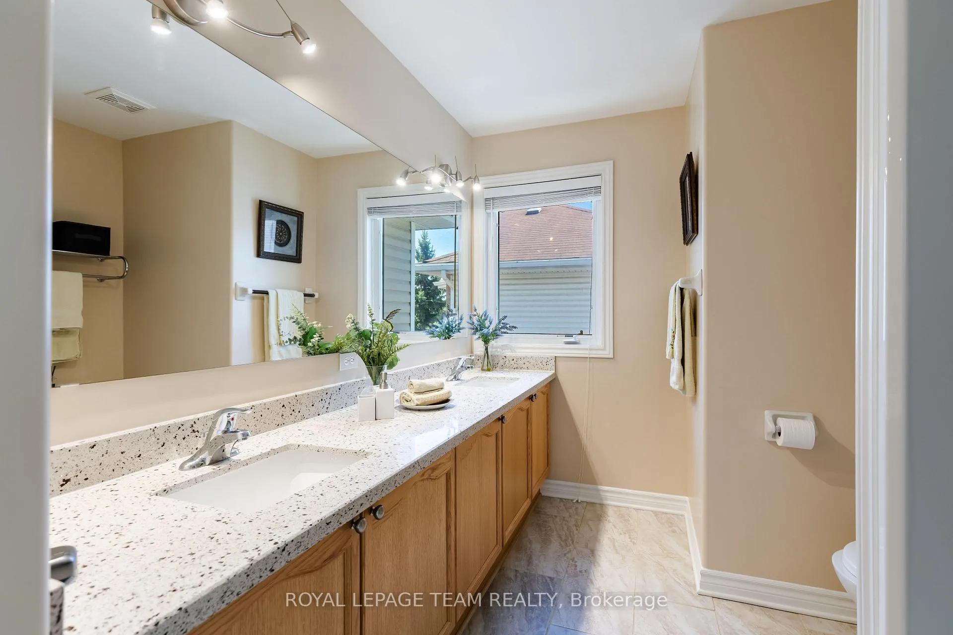 Photo 38 of 38 Penrith Street, Ottawa, Kanata - Morgan's Grant/South March — HOMEH