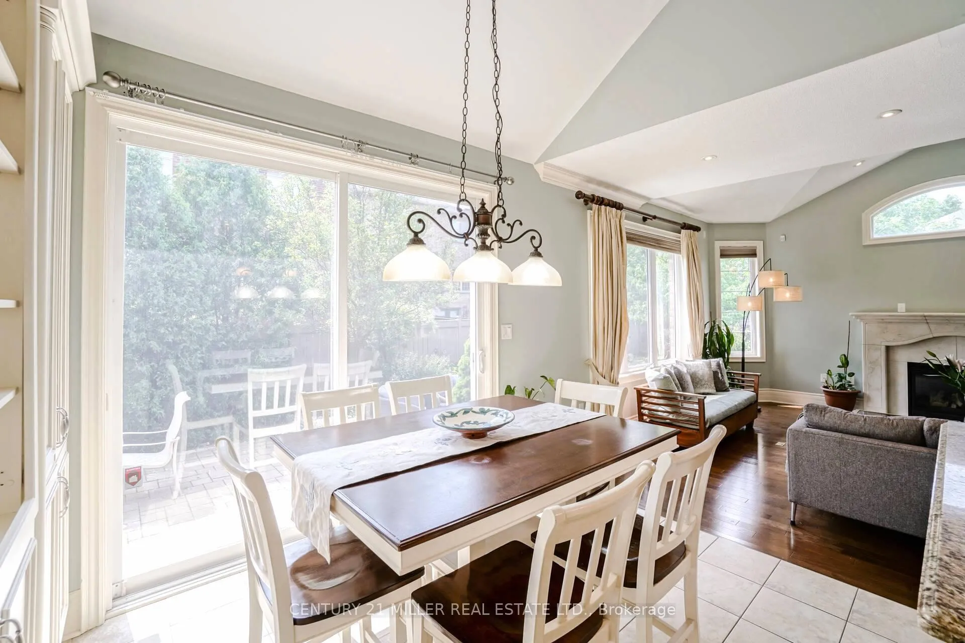 Photo 7 of 3256 Epworth Crescent, Oakville, Bronte Creek — HOMEH