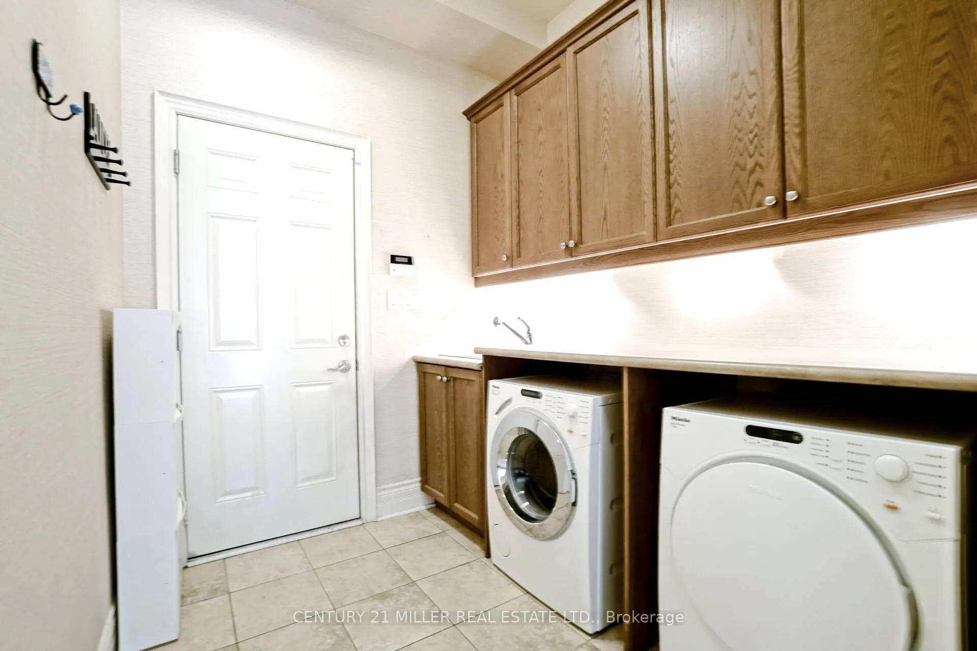 Photo 17 of 3256 Epworth Crescent, Oakville, Bronte Creek — HOMEH