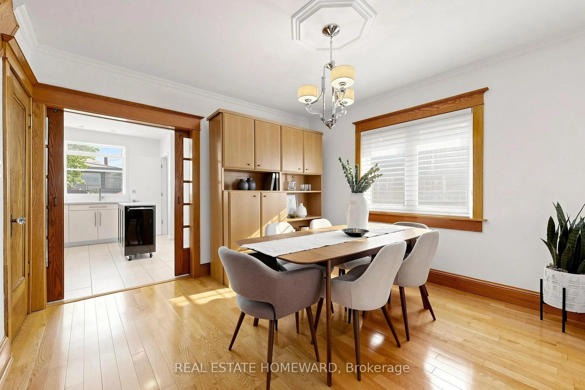 Photo 7 of 117 Evans Avenue, Toronto, Runnymede-Bloor West Village — HOMEH