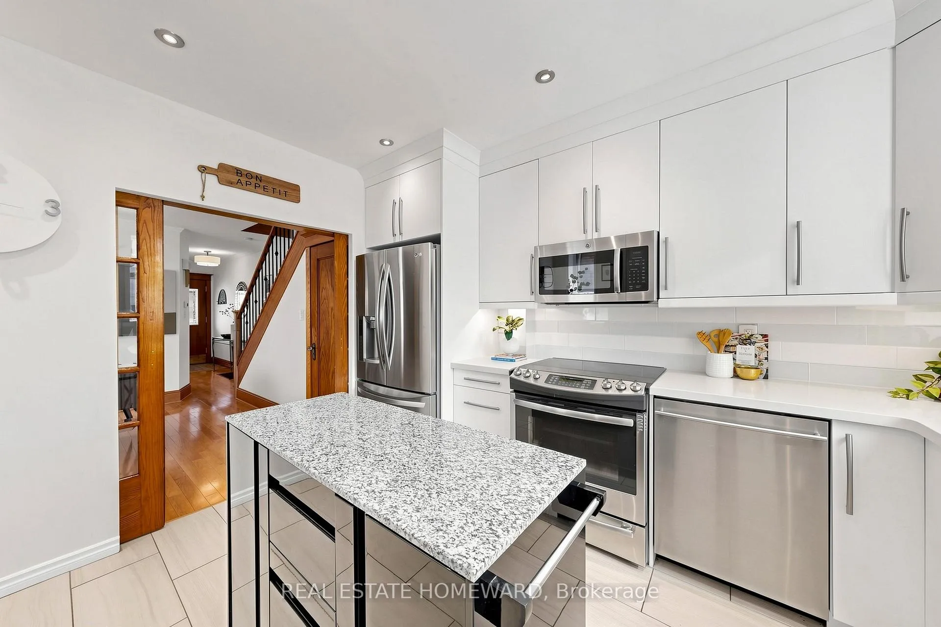 Photo 14 of 117 Evans Avenue, Toronto, Runnymede-Bloor West Village — HOMEH