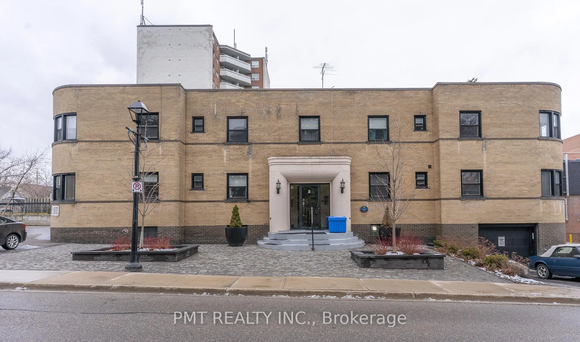 Photo 1 of Unit 4, 8 Wellington Street W, Brampton, Downtown Brampton — HOMEH