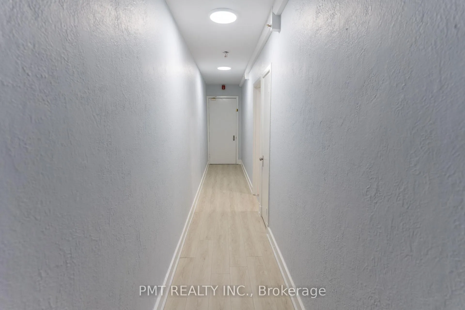 Photo 12 of Unit 4, 8 Wellington Street W, Brampton, Downtown Brampton — HOMEH