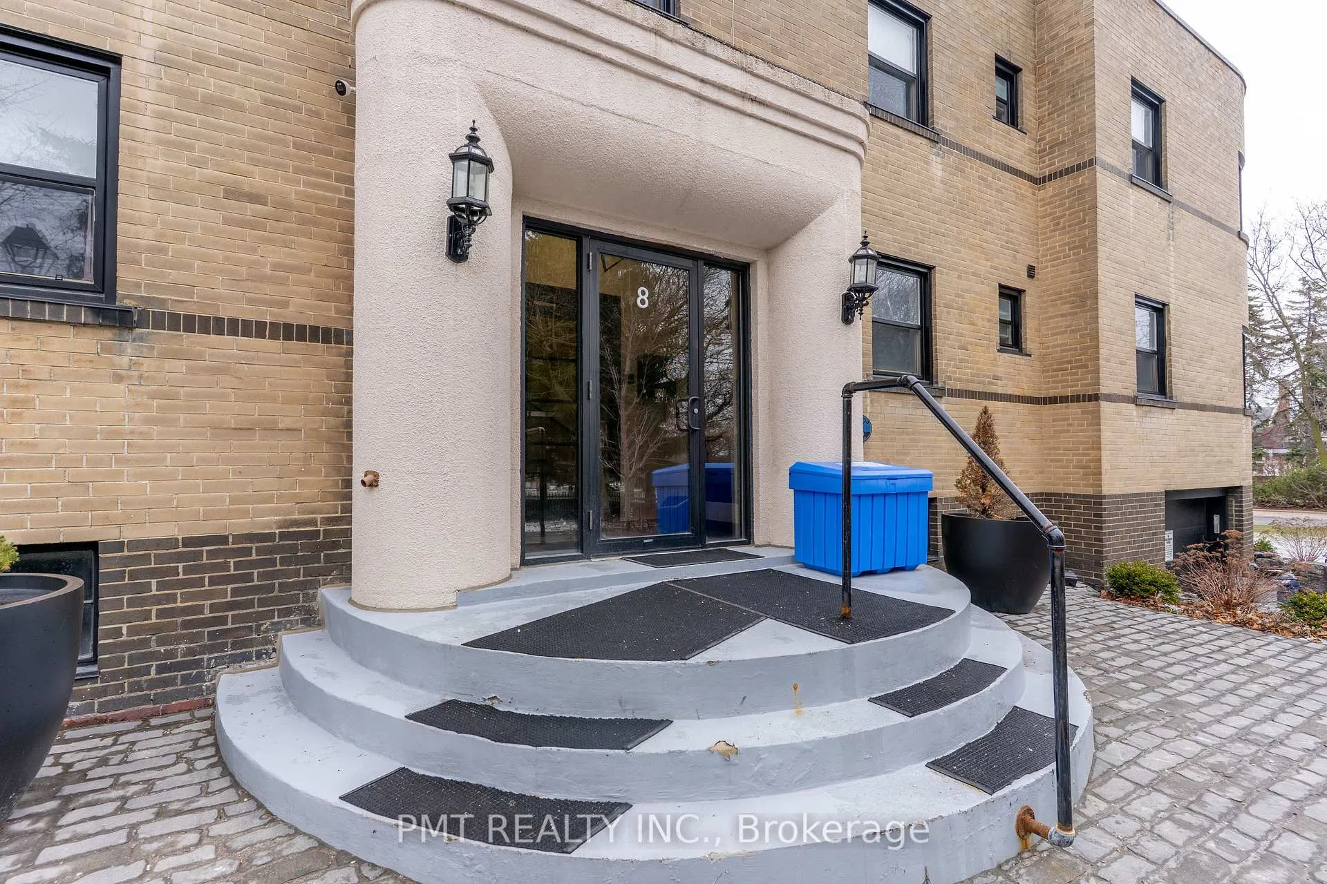 Photo 15 of Unit 4, 8 Wellington Street W, Brampton, Downtown Brampton — HOMEH