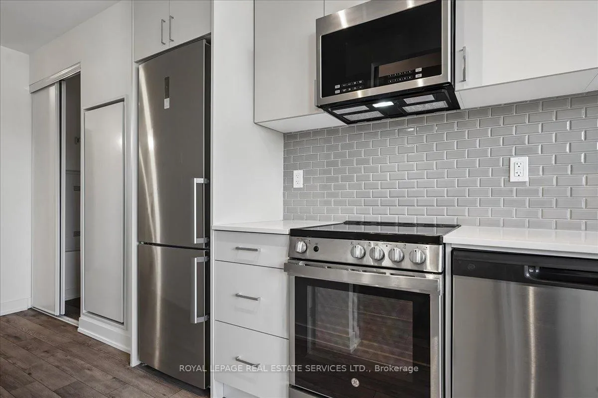 Photo 6 of Unit 108, 1005 Dundas Street E, Oakville, Joshua Meadows — HOMEH