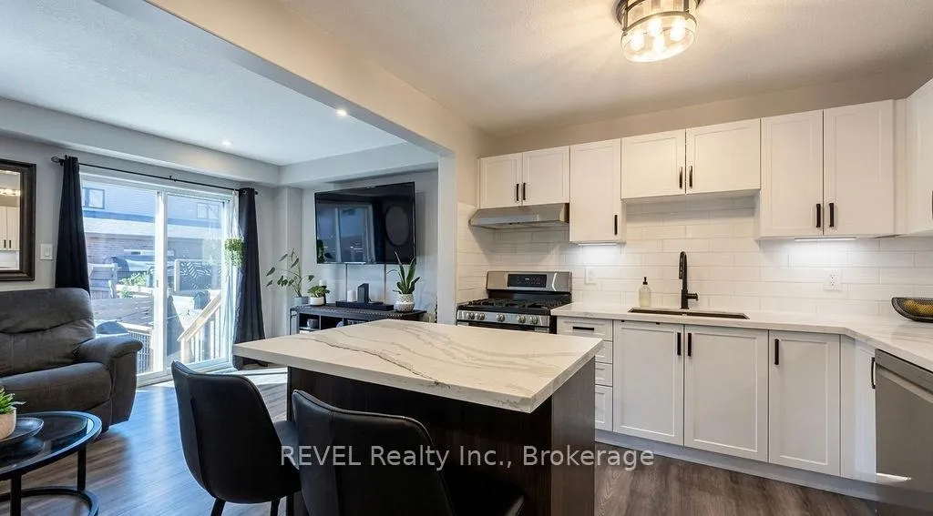 Photo 9 of 1029 Cook Drive, Midland — HOMEH