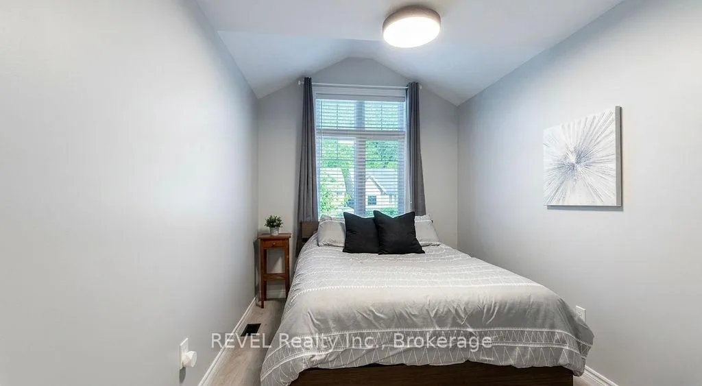 Photo 19 of 1029 Cook Drive, Midland — HOMEH