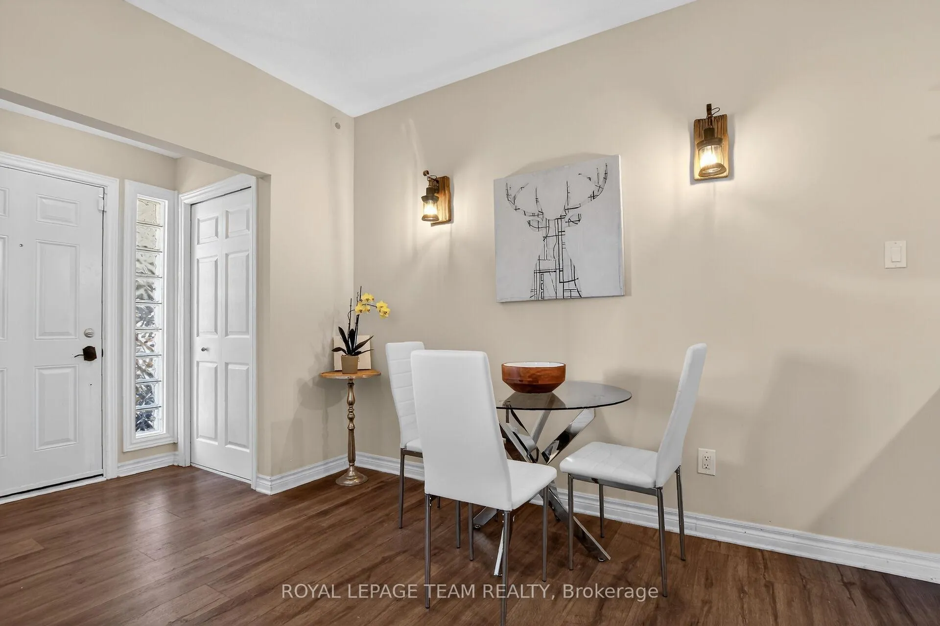 Photo 7 of Unit 12, 165 Crestway Drive, Ottawa, Barrhaven East — HOMEH