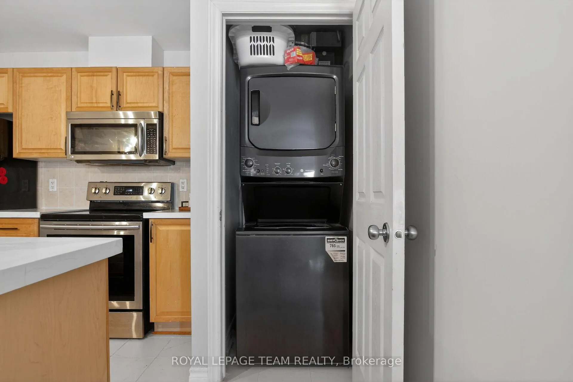 Photo 14 of Unit 12, 165 Crestway Drive, Ottawa, Barrhaven East — HOMEH
