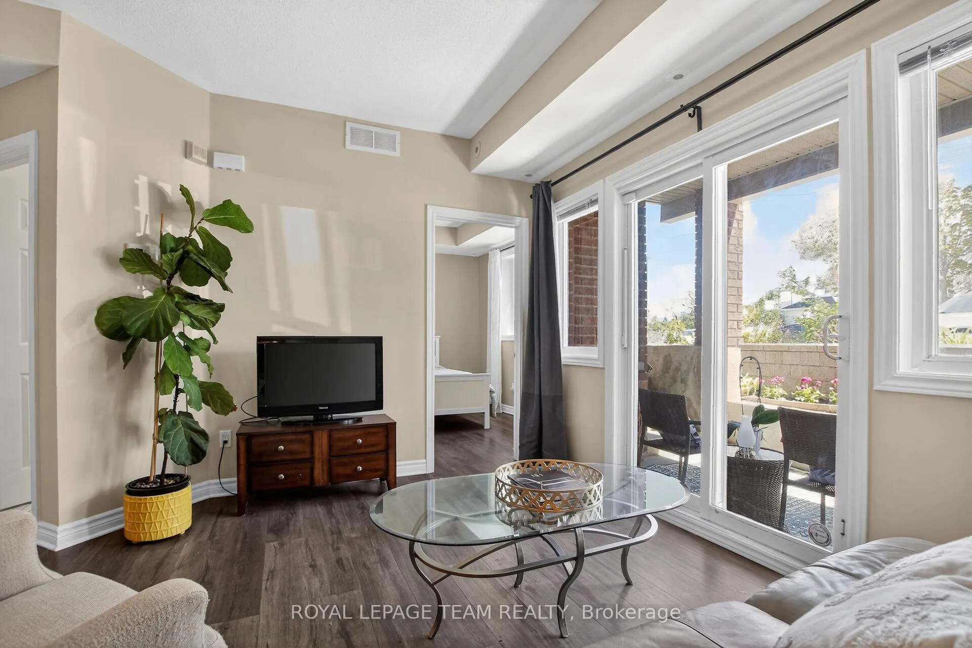 Photo 17 of Unit 12, 165 Crestway Drive, Ottawa, Barrhaven East — HOMEH