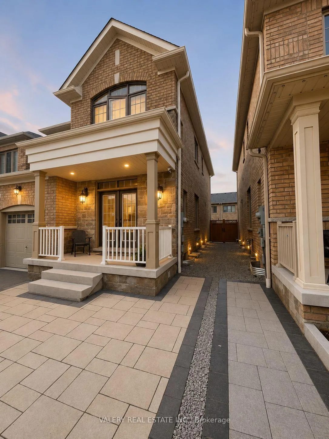 Photo 1 of Unit Lower, 7 Auckland dr, Whitby, Rural Whitby — HOMEH