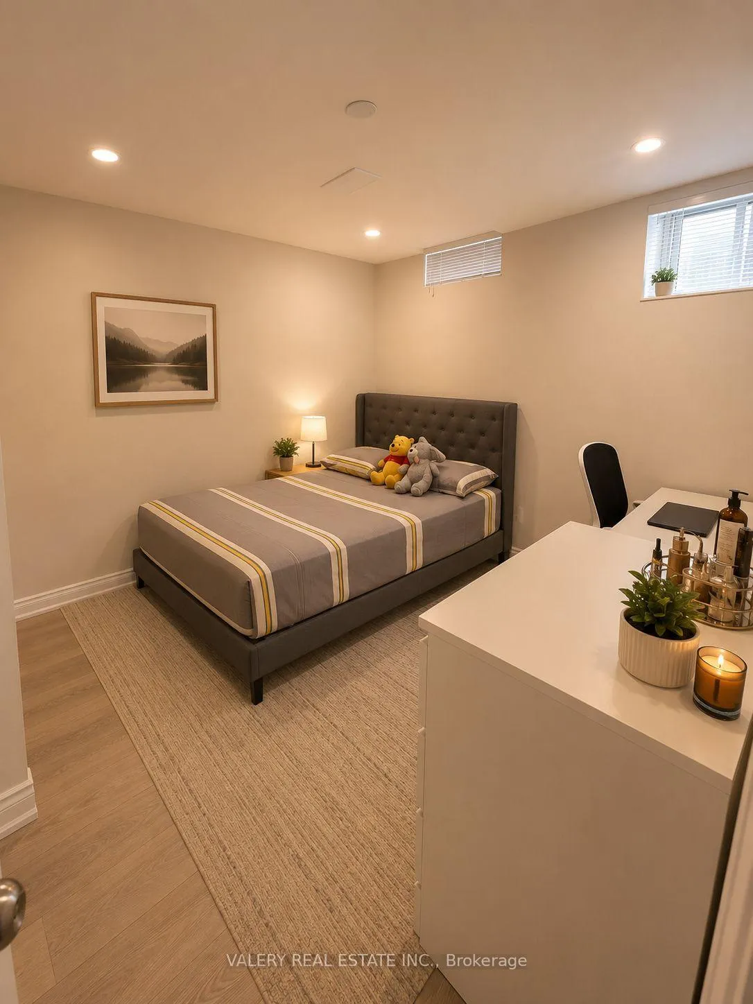 Photo 7 of Unit Lower, 7 Auckland dr, Whitby, Rural Whitby — HOMEH